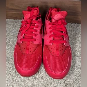 Nike Huarache (10.5)